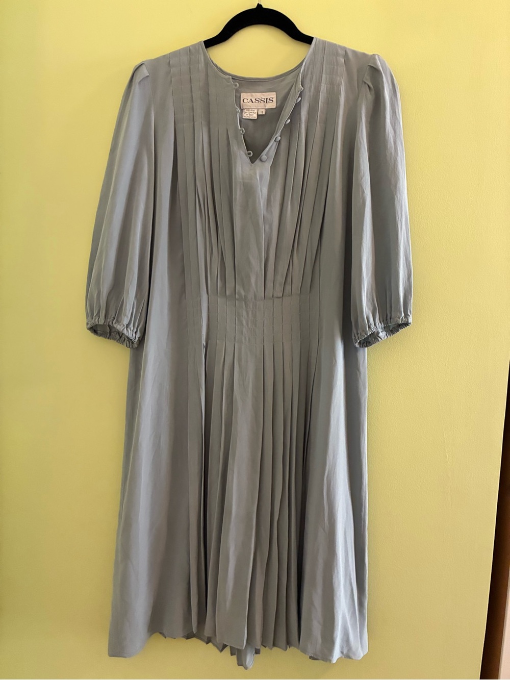 Cassis Women's Midi Dress in Light Gray - Pleated V-Neck